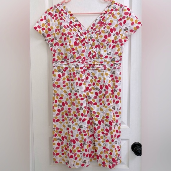 Boden Cotton Capped Sleeve Regatta Spring Pattern Dress w Pleated Detailing - Picture 6 of 9